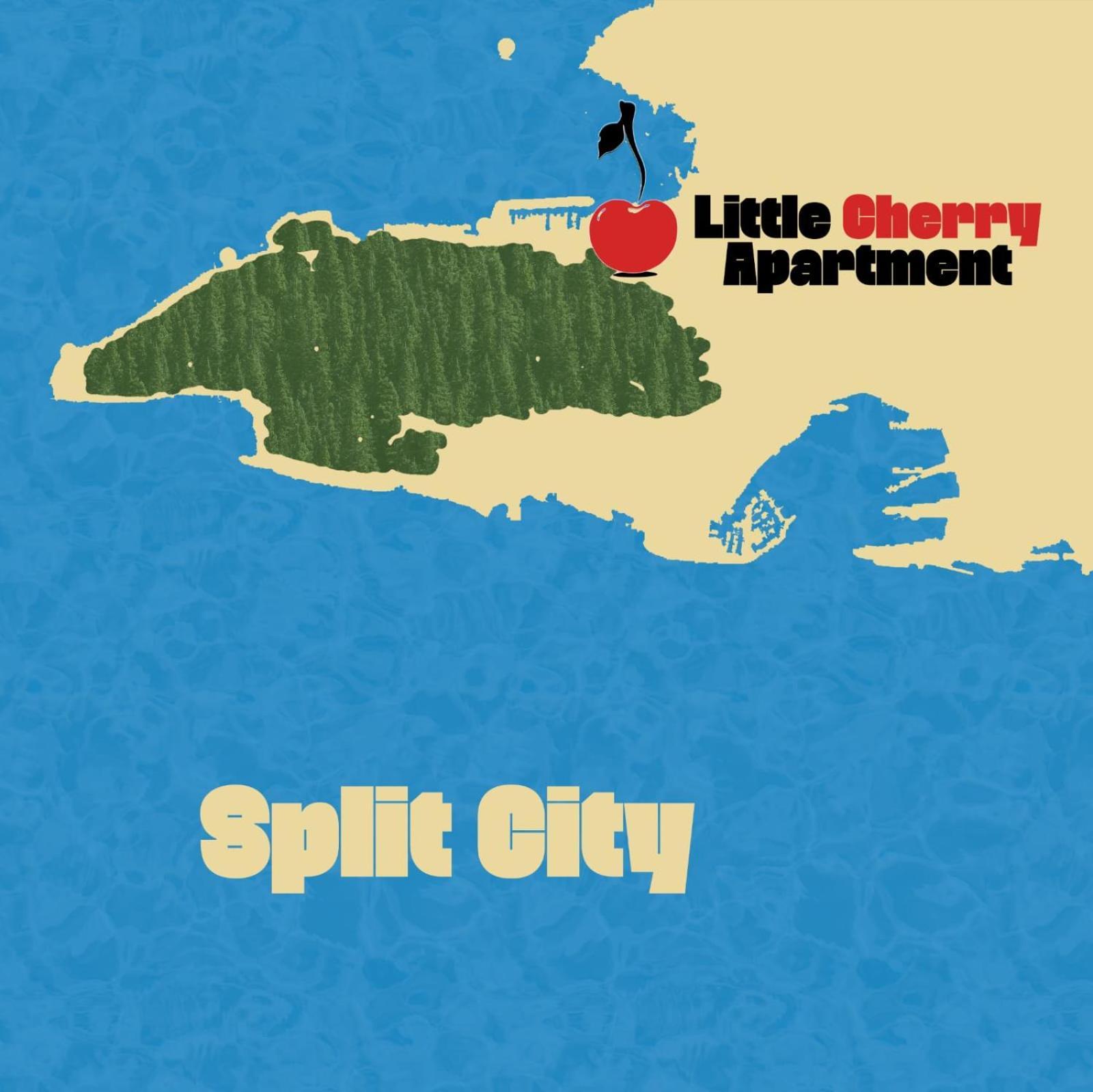 Little Cherry Split Exterior photo